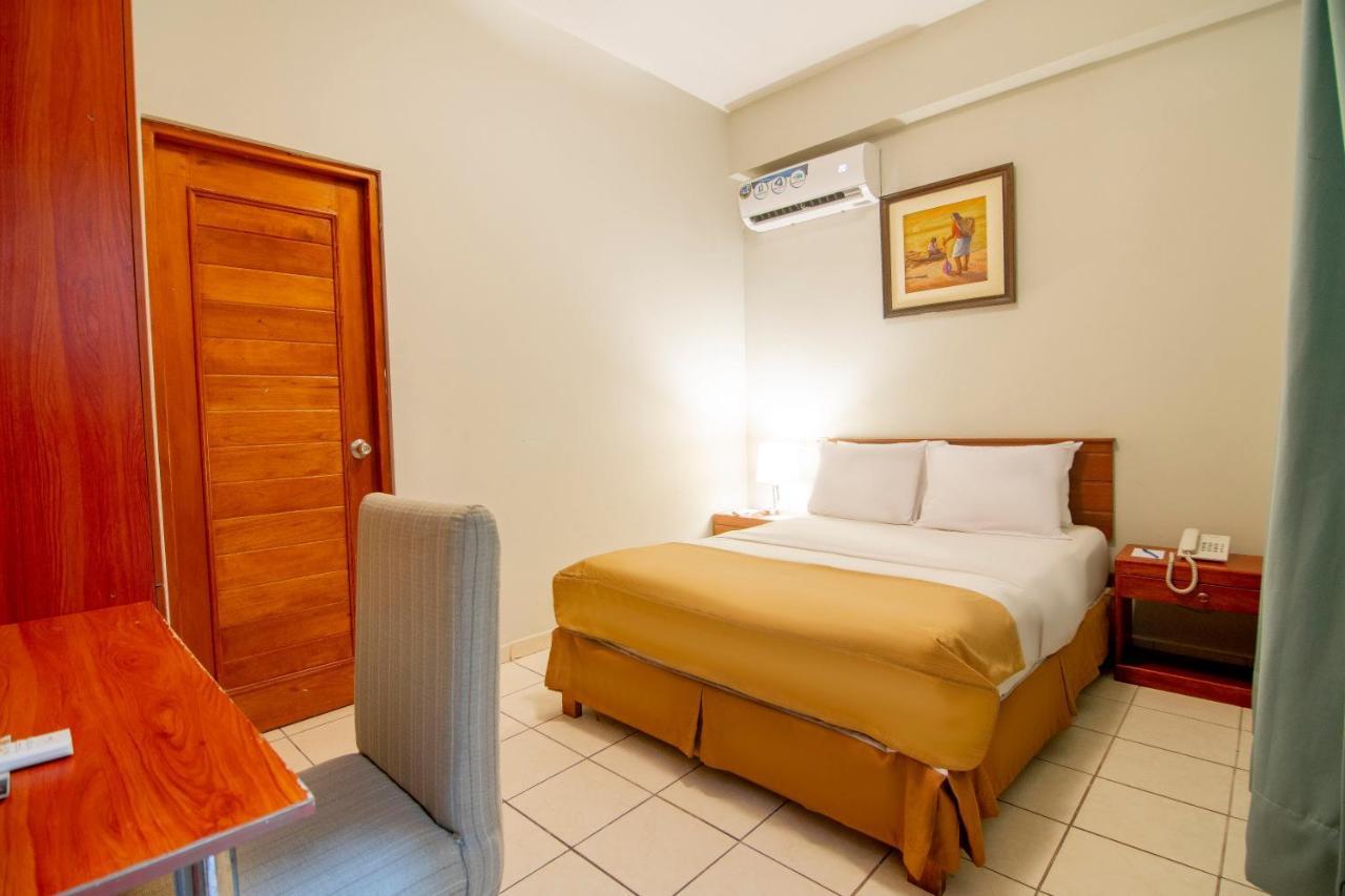 El Dorado Express Hotel Икитос Экстерьер фото